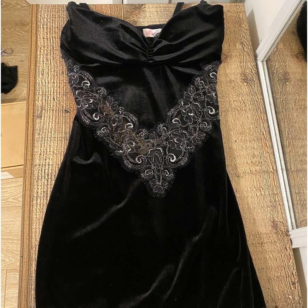 Velvet PUSH UP LINGERIE w/ silver & black lace Sz S BNWOT - SHIRLEY OF HOLLYWOOD